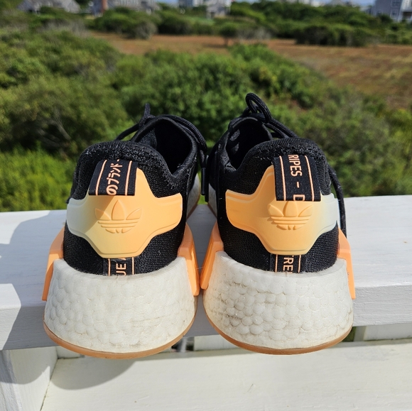 Adidas NMD R1 Running Sneakers Shoes Black Peach Size 9 - Picture 6 of 12